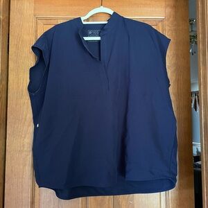 Figs Rafaela Scrub Top XL in Navy